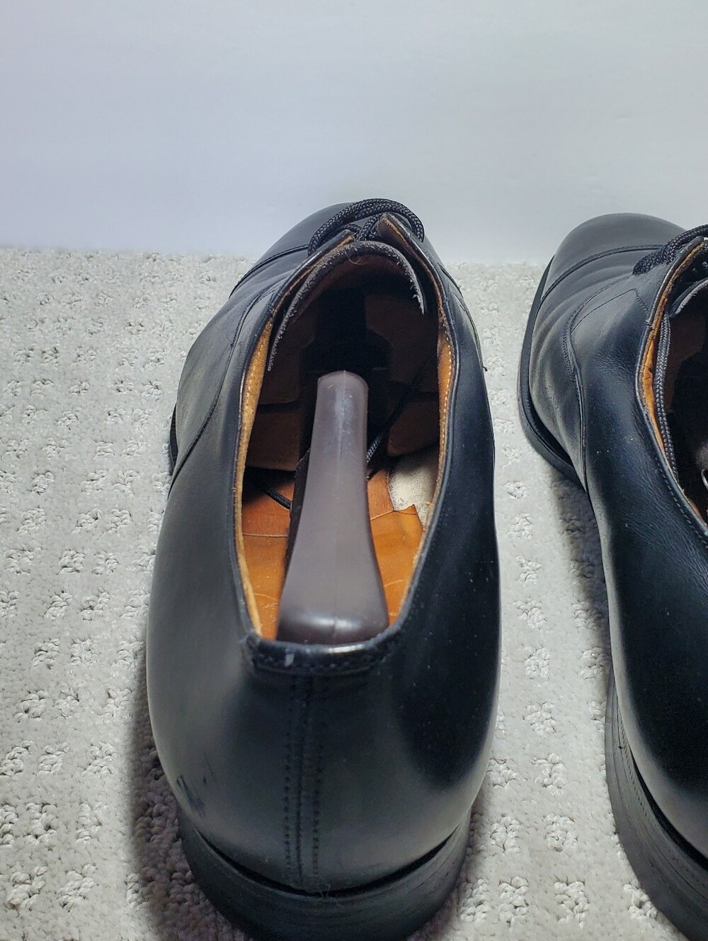 Church's Consul 2.0 black leather cap-toe oxford shoes, featuring a five-eyelet - Picture 9 of 15